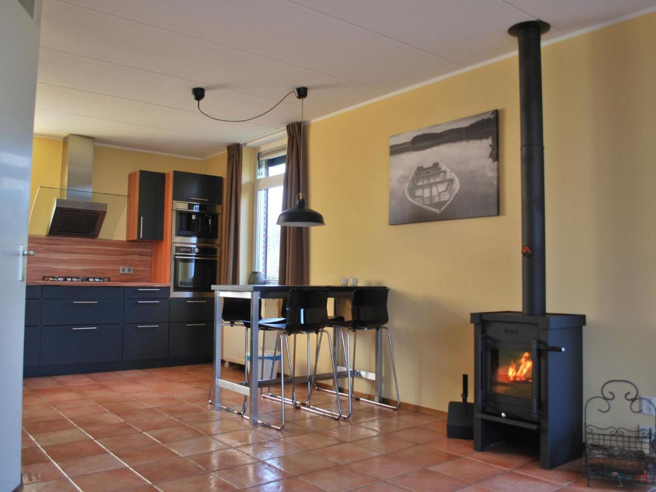 Modern Holiday Home In Ooltgensplaat المظهر الخارجي الصورة