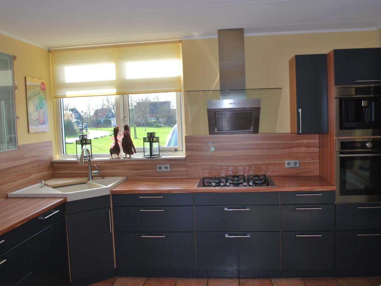 Modern Holiday Home In Ooltgensplaat المظهر الخارجي الصورة
